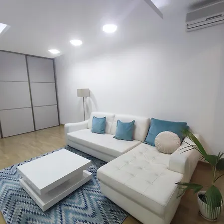 アパート Premium Belvil Apartment, Free Parking