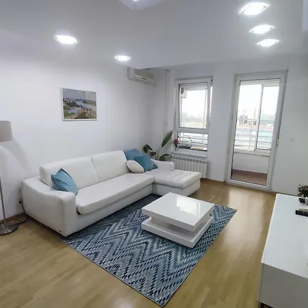 アパート Premium Belvil Apartment, Free Parking *